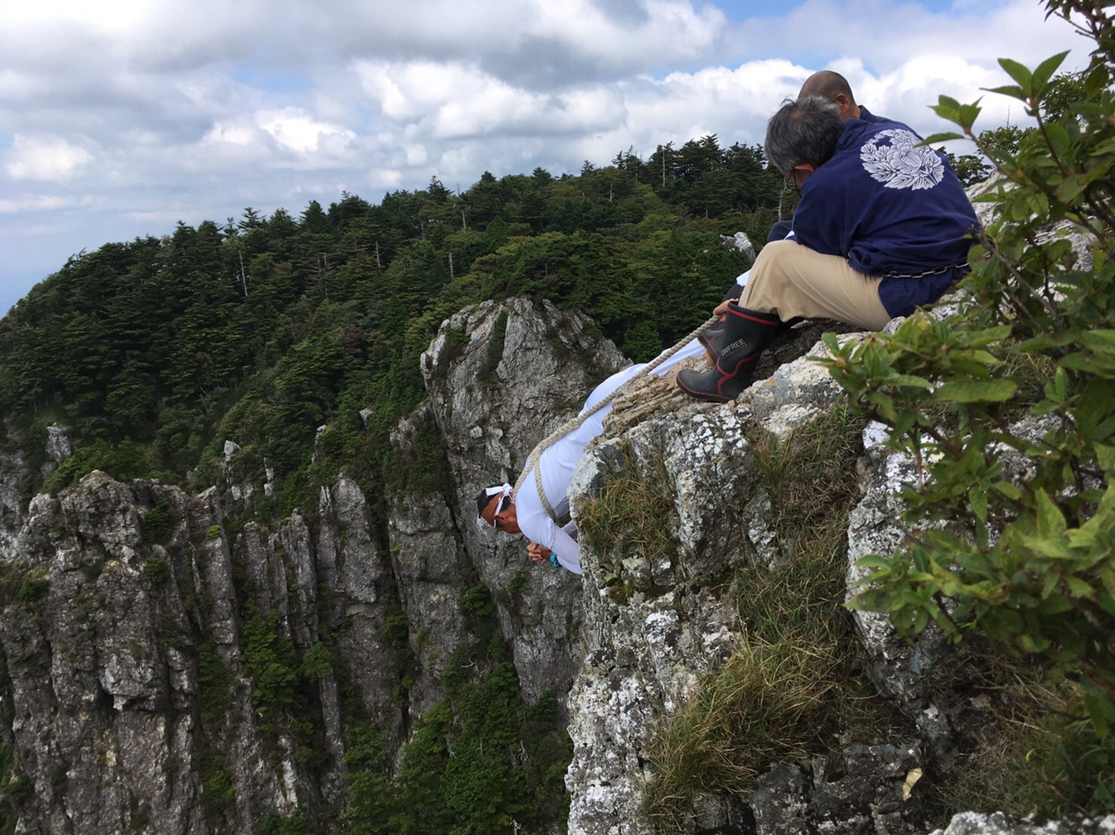 Excursion d’entraînement Shugen-dō au mont Ōmine avec guide sendachi